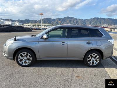 2015 Mitsubishi Outlander - Thumbnail