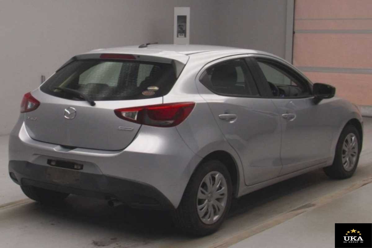 2017 Mazda Demio