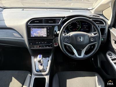 2015 Honda Shuttle - Thumbnail