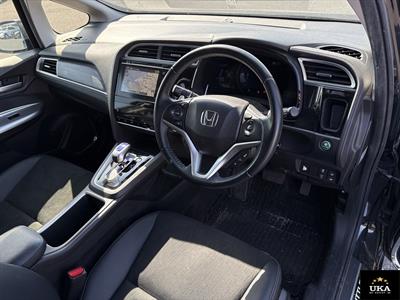 2015 Honda Shuttle - Thumbnail
