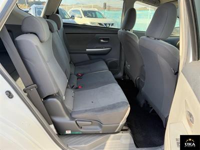 2014 Toyota Prius - Thumbnail