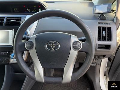 2014 Toyota Prius - Thumbnail