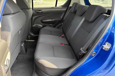 2016 Suzuki Swift - Thumbnail