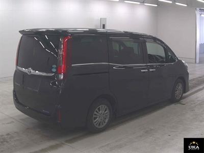 2015 Toyota Esquire - Thumbnail