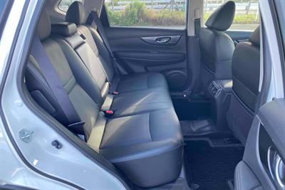 2016 Nissan X-Trail - Thumbnail