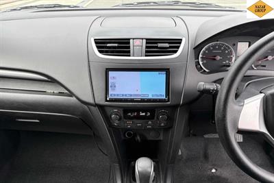 2013 Suzuki Swift - Thumbnail