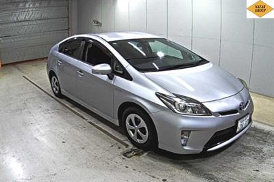 2015 Toyota Prius - Thumbnail