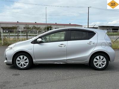 2014 Toyota Aqua - Thumbnail