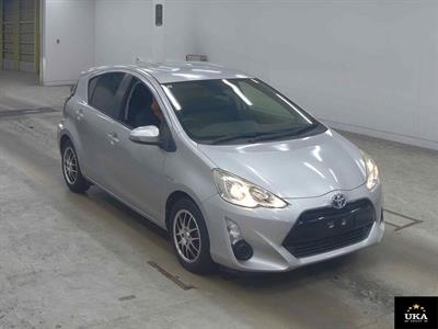 2016 Toyota Aqua - Thumbnail