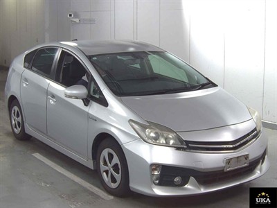 2013 Toyota Prius - Thumbnail