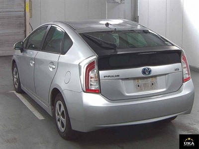2013 Toyota Prius - Thumbnail