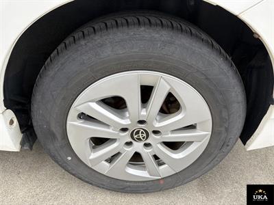 2013 Toyota Prius - Thumbnail