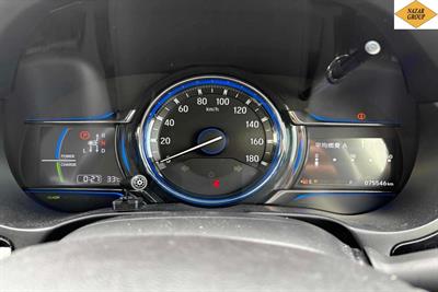 2015 Honda Grace - Thumbnail