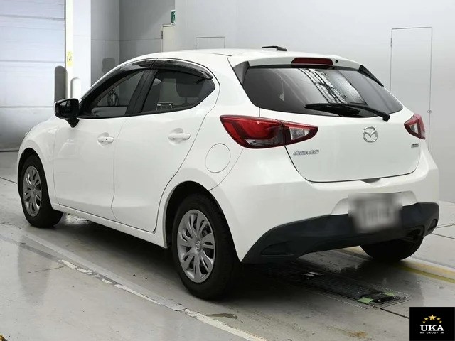 2015 Mazda Demio