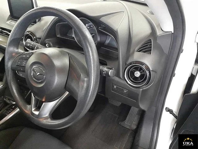 2015 Mazda Demio
