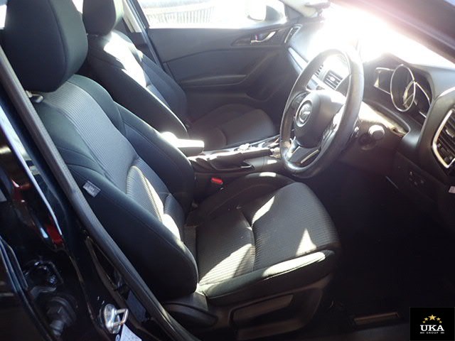 2014 Mazda Axela