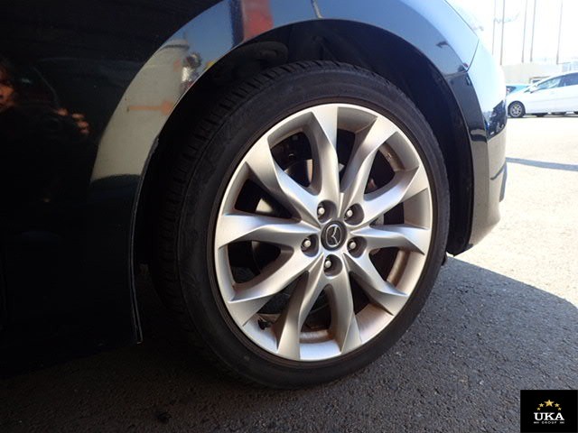 2014 Mazda Axela