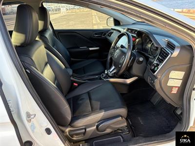 2015 Honda Grace - Thumbnail