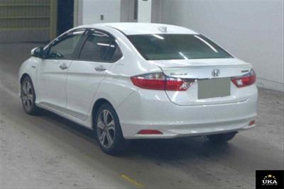 2015 Honda Grace - Thumbnail