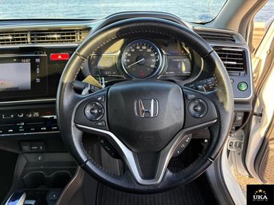 2015 Honda Grace - Thumbnail