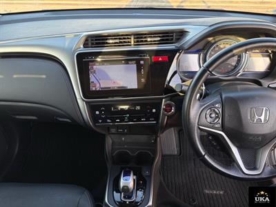 2015 Honda Grace - Thumbnail