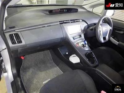 2012 Toyota Prius - Thumbnail
