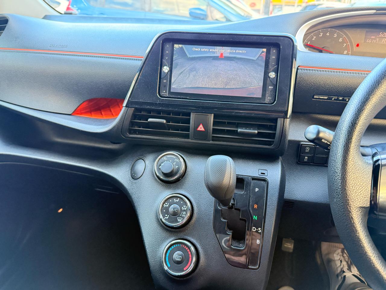 2016 Toyota Sienta