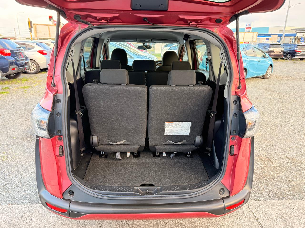 2016 Toyota Sienta