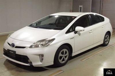 2015 Toyota Prius - Thumbnail
