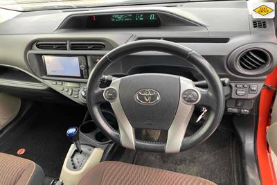 2012 Toyota Aqua - Thumbnail
