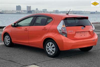 2012 Toyota Aqua - Thumbnail