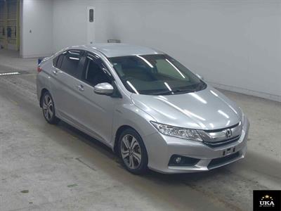 2015 Honda Grace - Thumbnail