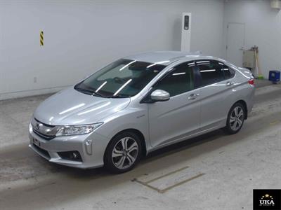 2015 Honda Grace - Thumbnail