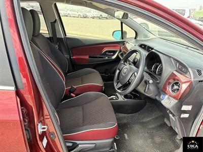 2017 Toyota Vitz - Thumbnail