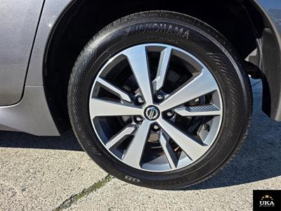 2021 Nissan Leaf - Thumbnail