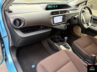 2012 Toyota Aqua - Thumbnail