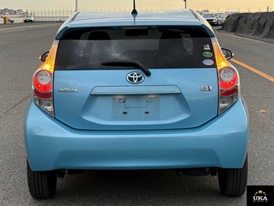 2012 Toyota Aqua - Thumbnail