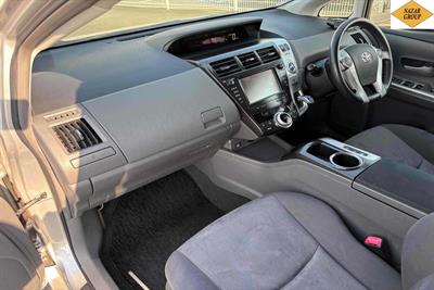 2012 Toyota Prius - Thumbnail