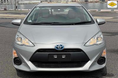 2016 Toyota Aqua - Thumbnail