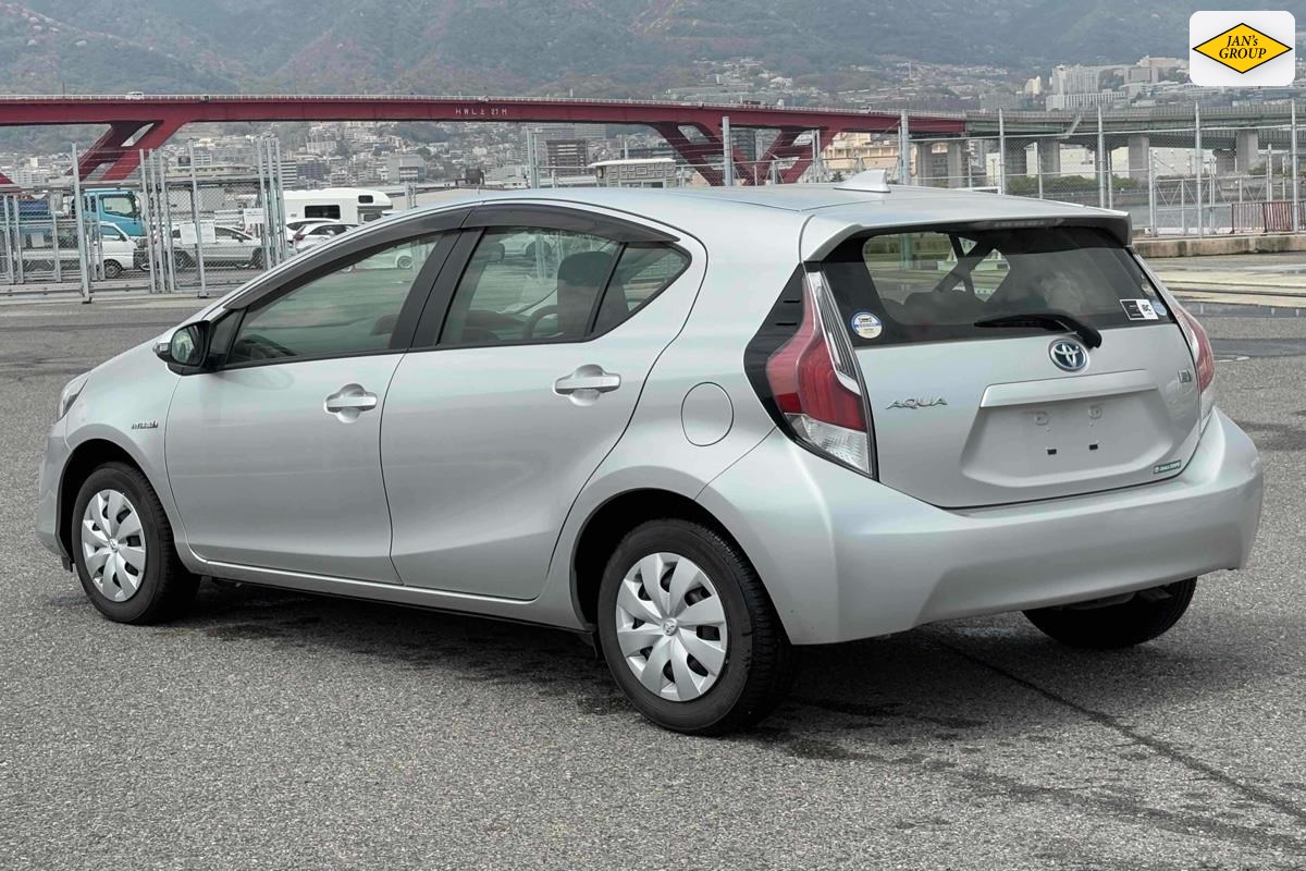 2016 Toyota Aqua
