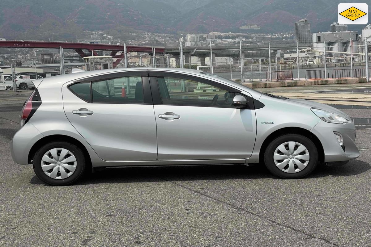 2016 Toyota Aqua