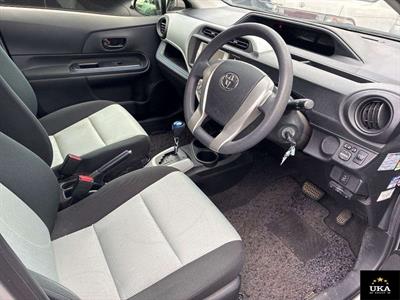 2013 Toyota Aqua - Thumbnail