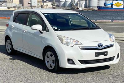 2013 Toyota Ractis