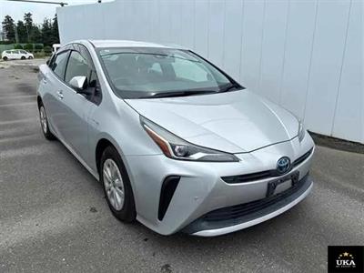 2019 Toyota Prius - Thumbnail