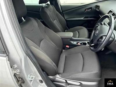 2019 Toyota Prius - Thumbnail