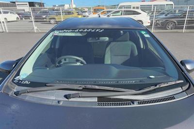 2015 Toyota Aqua - Thumbnail