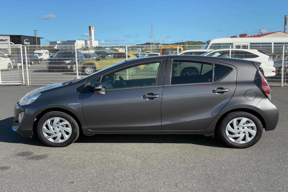 2015 Toyota Aqua