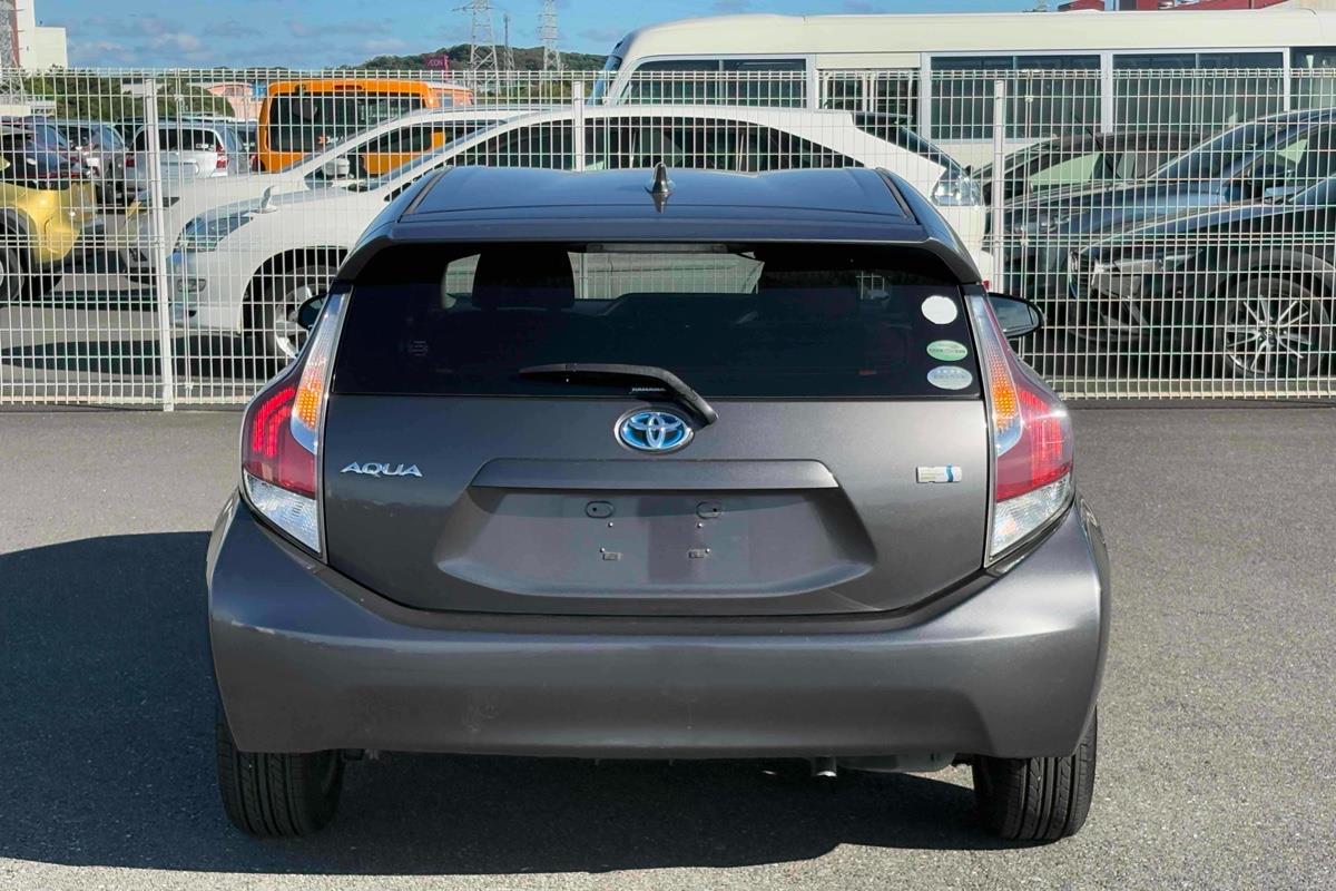 2015 Toyota Aqua