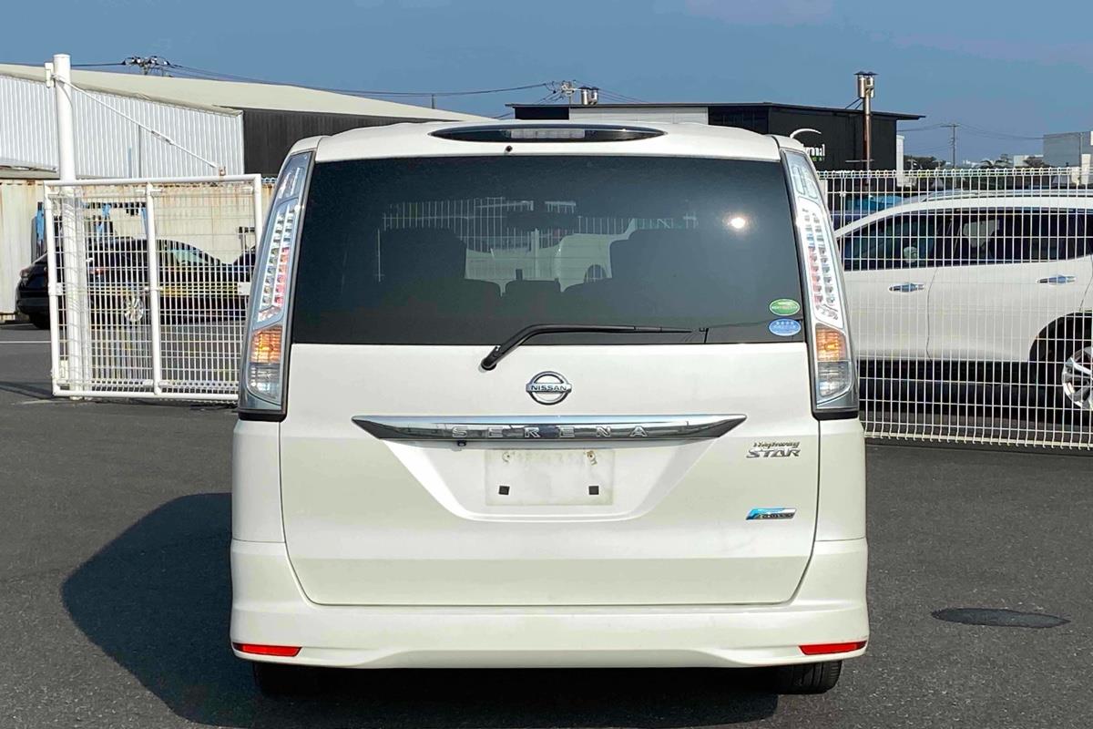 2013 Nissan Serena