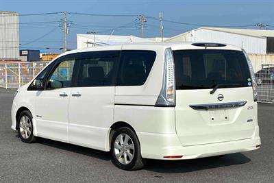 2013 Nissan Serena - Thumbnail